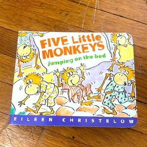 Five Little Monkeys 🙈 🙉 🙊 jumping on the bed vintage kids board book
